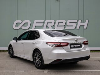 2021 Toyota Camry VIII (XV70) Рестайлинг, белый, 2100000 рублей, вид 2