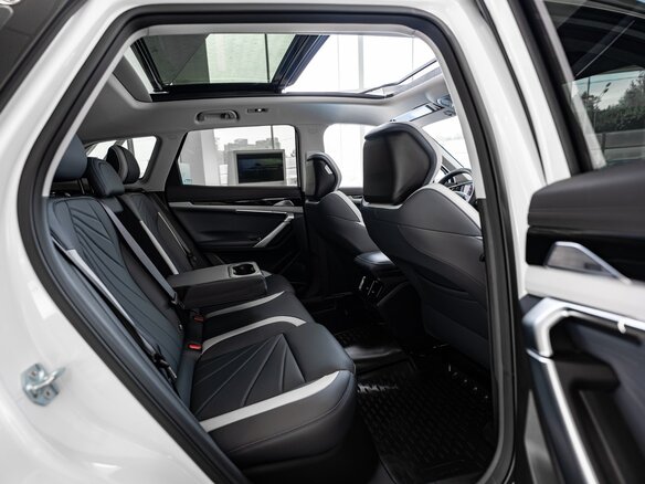 2026 Geely Atlas II, белый - вид 27
