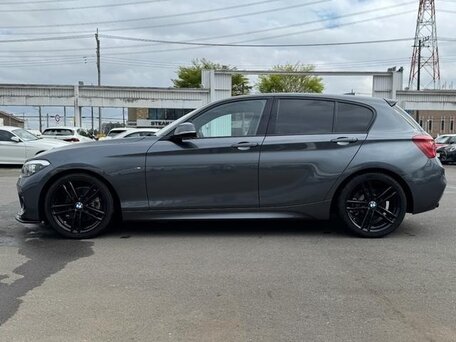 2017 BMW 1 серии 118i II (F20/F21) Рестайлинг 2, серый, 1090000 рублей, вид 3