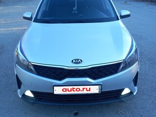 2021 Kia Rio IV Рестайлинг, серый, 1430000 рублей, вид 1