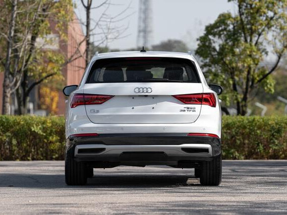 2022 Audi Q3 35 TFSI II (F3), белый, 2121000 рублей - вид 5
