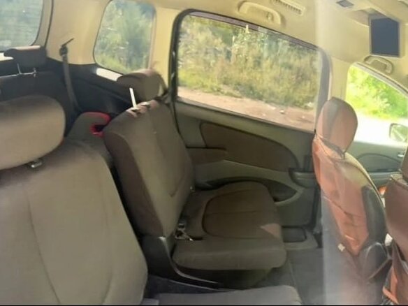 2008 Mazda Biante, чёрный, 975000 рублей - вид 5