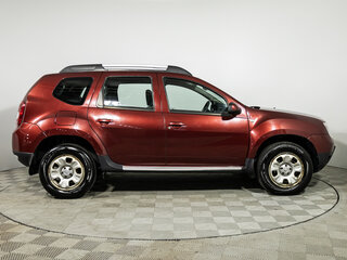 2014 Renault Duster I, красный, 930989 рублей, вид 4