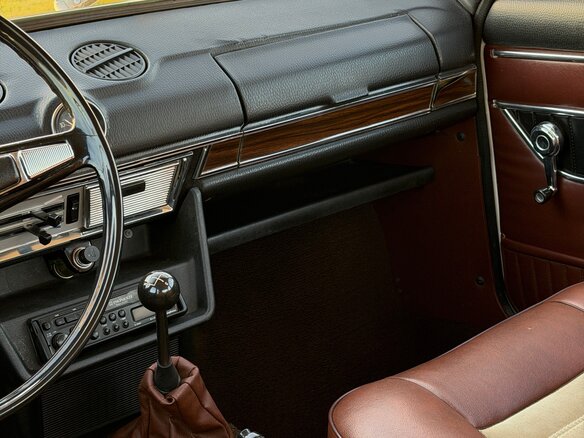 1980 Lada (ВАЗ) 2103, белый, 1250000 рублей - вид 13