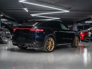 2022 Porsche Cayenne Turbo GT Coupé III, чёрный, 16000000 рублей, вид 4