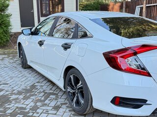 2021 Honda Civic X Рестайлинг, белый, 2200000 рублей, вид 5
