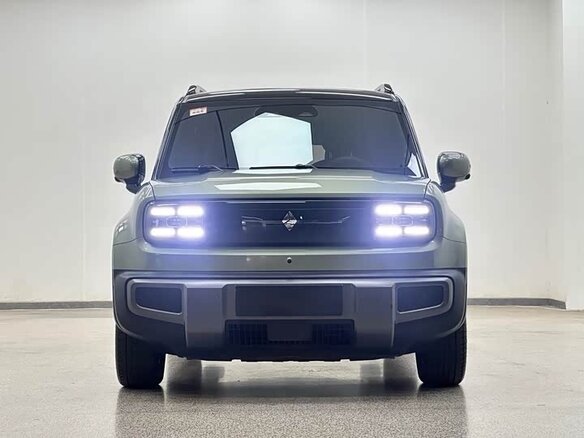 2025 Baojun Yep Plus, зелёный