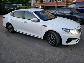 2018 Kia Optima IV Рестайлинг, белый, 1735000 рублей, вид 5