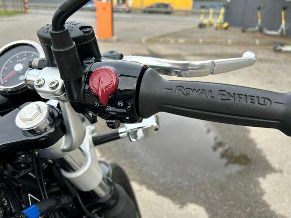 2024 Royal Enfield Continental GT, серебристый, 569000 рублей - вид 12