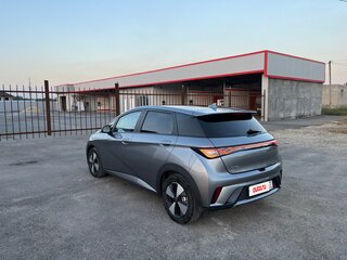 2023 BYD Dolphin 44.9 kWh I, серый, 2000000 рублей, вид 2
