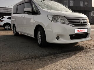 2011 Nissan Serena IV (C26), белый, 1300000 рублей, вид 3