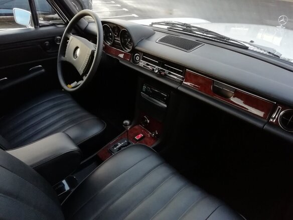 1973 Mercedes-Benz W114 280, белый, 1550000 рублей - вид 13