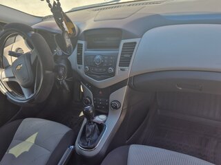 2012 Chevrolet Cruze I Рестайлинг, белый, 750000 рублей, вид 5