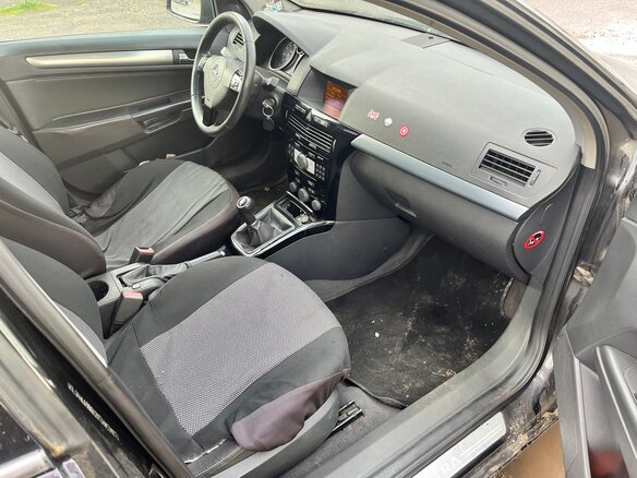 2008 Opel Astra H Рестайлинг, чёрный, 240000 рублей - вид 5