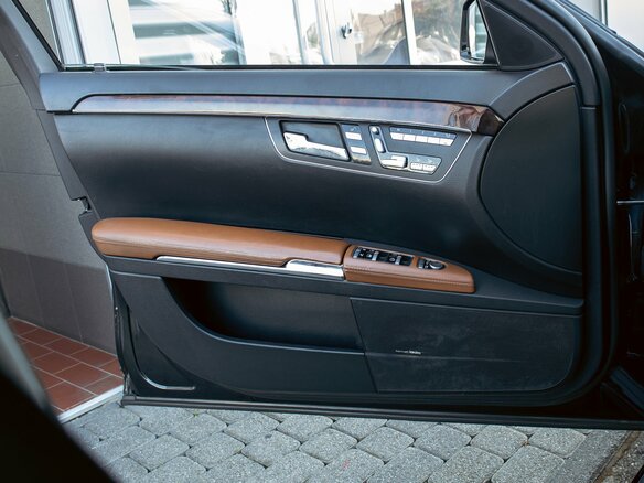 2010 Mercedes-Benz S-Класс 350 V (W221) Рестайлинг, чёрный, 1595000 рублей - вид 12