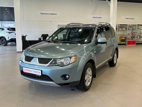Mitsubishi Outlander II