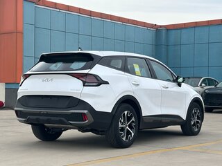 2025 Kia Sportage V, белый, 3945000 рублей, вид 5