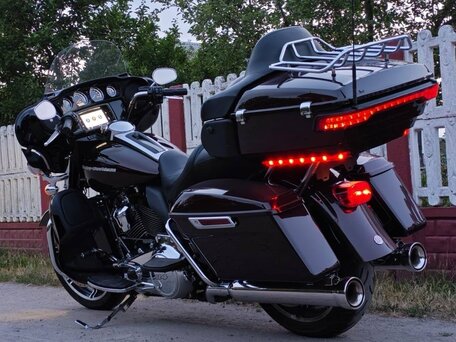 2021 Harley-Davidson Electra Glide, коричневый, 1750000 рублей, вид 2