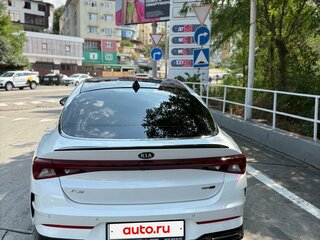2020 Kia K5 III, белый, 2487000 рублей, вид 2