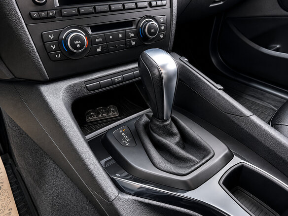 2012 BMW X1 18i I (E84), белый - вид 27