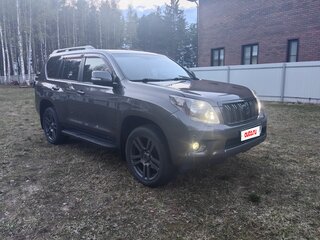 2012 Toyota Land Cruiser Prado 150 Series, серый, 3400000 рублей, вид 3