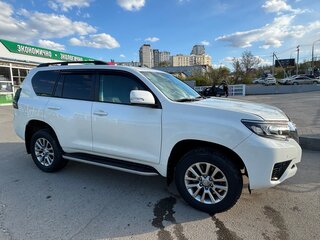2017 Toyota Land Cruiser Prado 150 Series Рестайлинг 2, белый, 4500000 рублей, вид 5