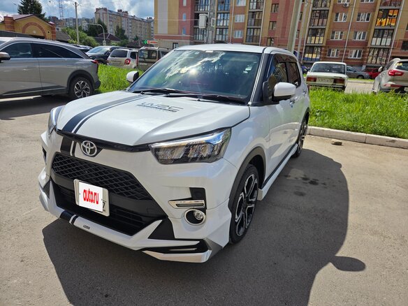 2021 Toyota Raize I, белый, 1850000 рублей - вид 2