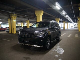 2022 Toyota Land Cruiser Prado 150 Series Рестайлинг 3, чёрный, 9800000 рублей, вид 3