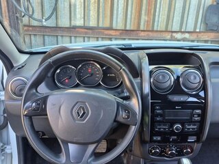 2019 Renault Duster I Рестайлинг, белый, 1800000 рублей, вид 4