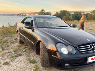 2004 Mercedes-Benz CLK-Класс 240 II (W209), чёрный, 650000 рублей, вид 2