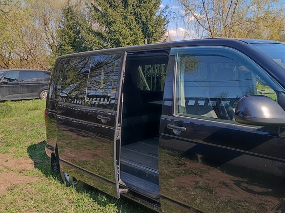 2012 Volkswagen Multivan T5 Рестайлинг, чёрный, 1870000 рублей - вид 6