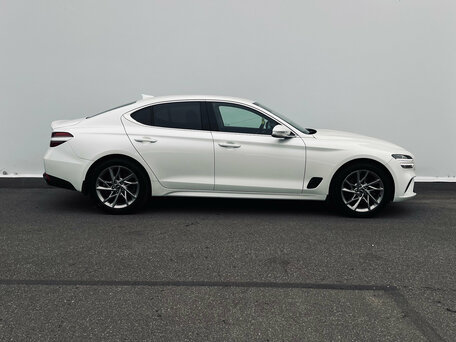 2021 Genesis G70 I Рестайлинг, белый, 3300000 рублей, вид 4