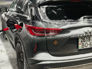 2019 Infiniti QX50 II, чёрный, 1952000 рублей, вид 4