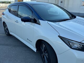 2019 Nissan Leaf II (ZE1), белый, 1690000 рублей, вид 4