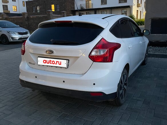 2012 Ford Focus III, белый, 630000 рублей - вид 3