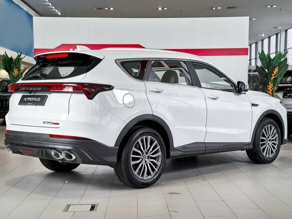 2025 Jetour X70+ I Рестайлинг, белый - вид 3