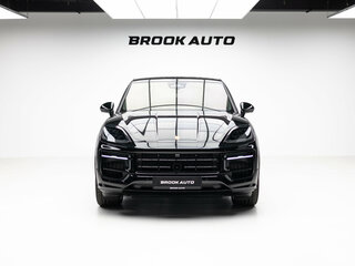 2026 Porsche Cayenne GTS Coupé III Рестайлинг, чёрный, 25990000 рублей, вид 2