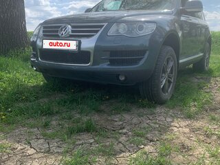 2007 Volkswagen Touareg I Рестайлинг, серый, 1100000 рублей, вид 1