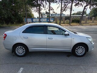 2014 Chevrolet Cobalt II, серебристый, 660000 рублей, вид 4