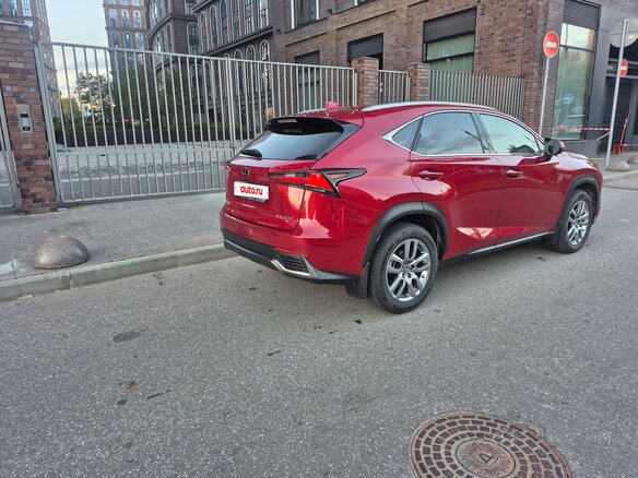 2017 Lexus NX 200 I Рестайлинг, красный, 2800000 рублей - вид 13