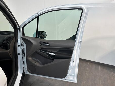2022 Ford Tourneo Connect Grand II Рестайлинг, белый, 2900000 рублей, вид 5