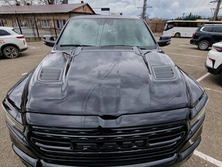 2024 Ram 1500 Crew Cab V, чёрный, 10000000 рублей, вид 3