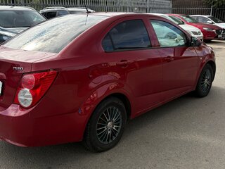 2012 Chevrolet Aveo II, красный, 550000 рублей, вид 3
