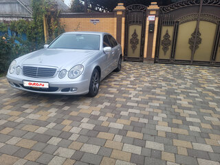 2005 Mercedes-Benz E-Класс 200 III (W211, S211), серебристый, 1350000 рублей, вид 4
