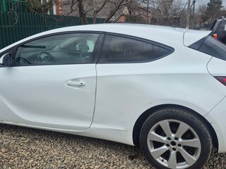 2012 Opel Astra GTC J Рестайлинг, белый, 750000 рублей, вид 4