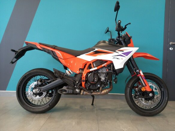 2026 KTM 390 SMC R, оранжевый, 749000 рублей - вид 6