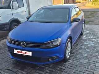 2013 Volkswagen Jetta VI, серебристый, 660000 рублей, вид 1