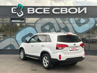 2013 Kia Sorento II Рестайлинг, белый, 1580000 рублей, вид 3