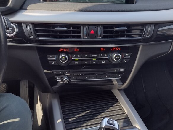 2015 BMW X5 35i III (F15), коричневый, 3000000 рублей - вид 10