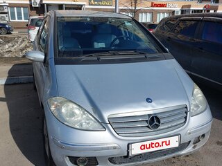 2005 Mercedes-Benz A-Класс 200 II (W169), серебристый, 450000 рублей, вид 2